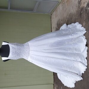 White Satin Beaded Embroidered Ball Gown Wedding Dress with Train Sz 14